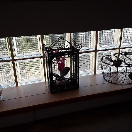 Yofanto Apartment Senas Luaran gambar