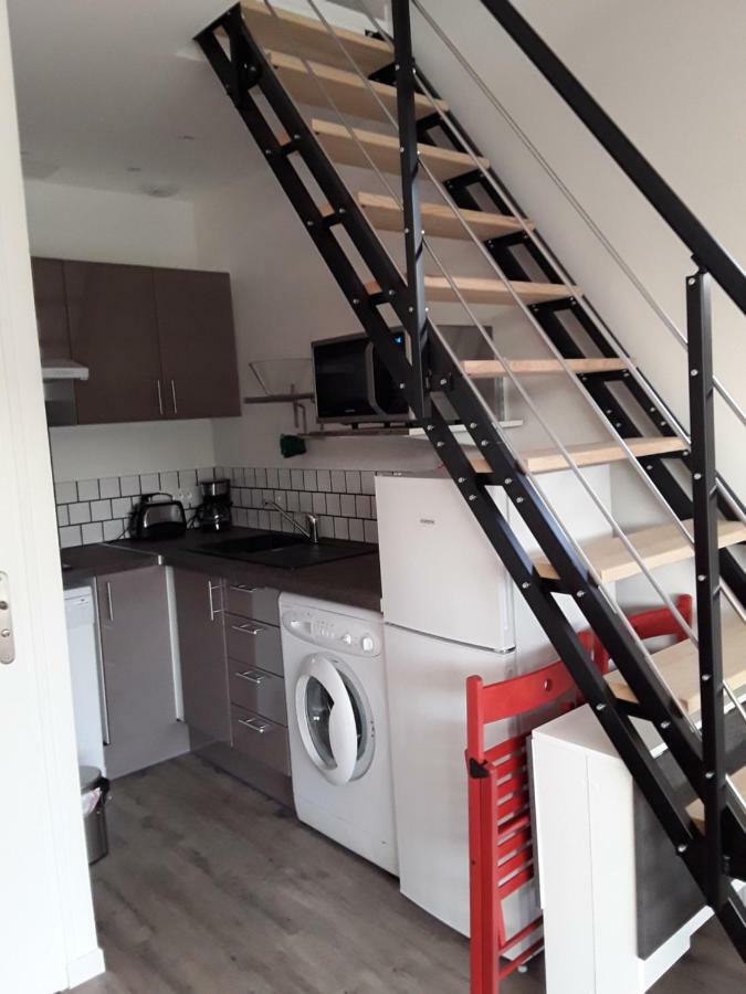 Yofanto Apartment Senas Luaran gambar